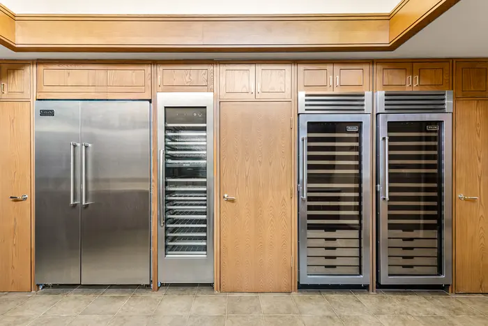 Integrated refrigeration and wine storage